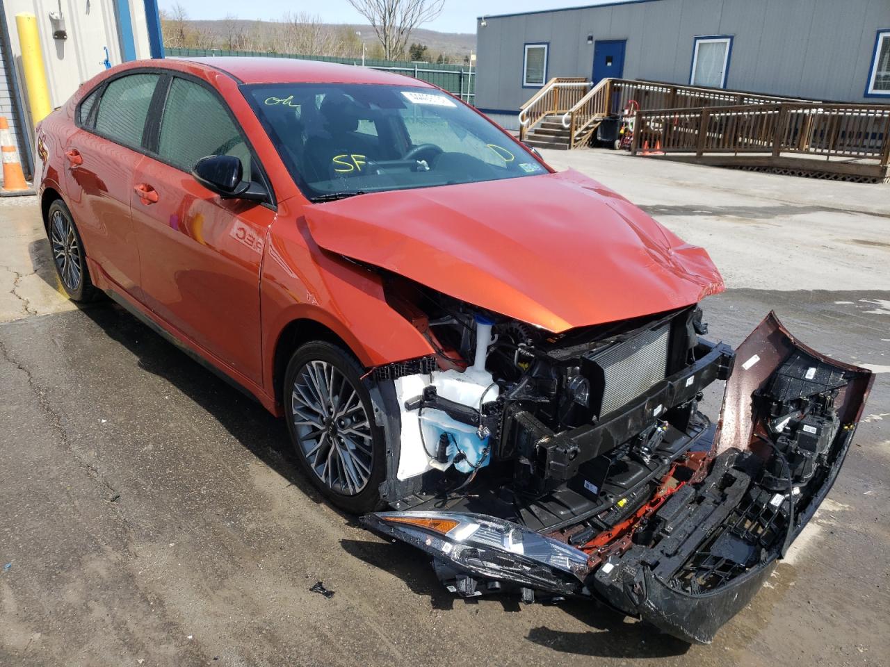 KIA FORTE EX 2022 with VIN 3KPF54AD8NE431348 - Photo from auction