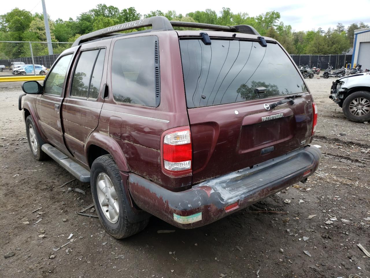 Photo 3 from auction – 2002 NISSAN PATHFINDER with VIN JN8DR09Y92W704900
