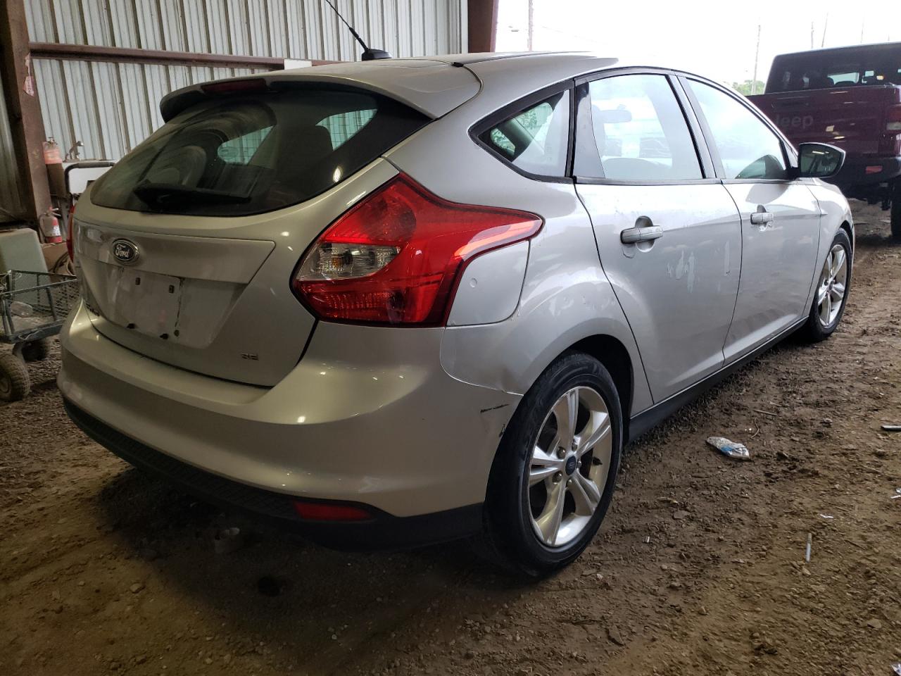 Photo 4 from auction – 2012 FORD FOCUS SE with VIN 1FAHP3K26CL318406