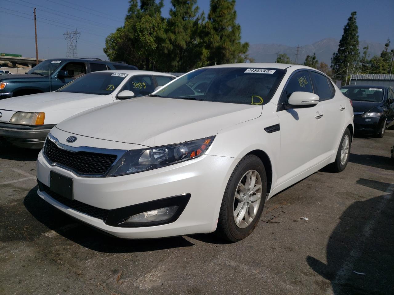 Photo 2 from auction – 2013 KIA OPTIMA LX with VIN KNAGM4A73D5392337