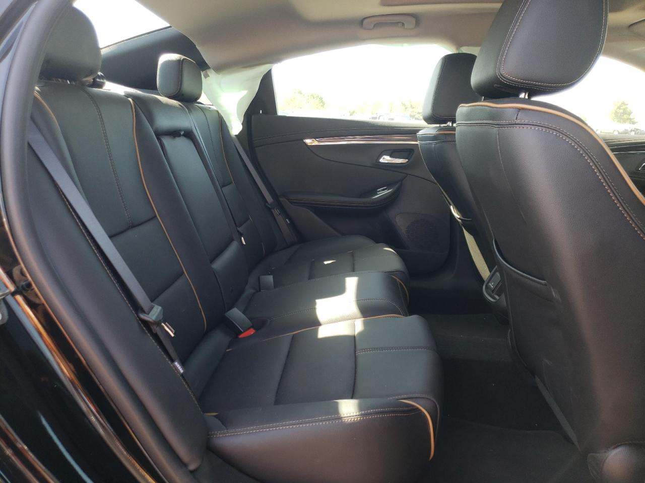 Photo 6 from auction – 2019 CHEVROLET IMPALA PRE with VIN 1G1105S31KU145304