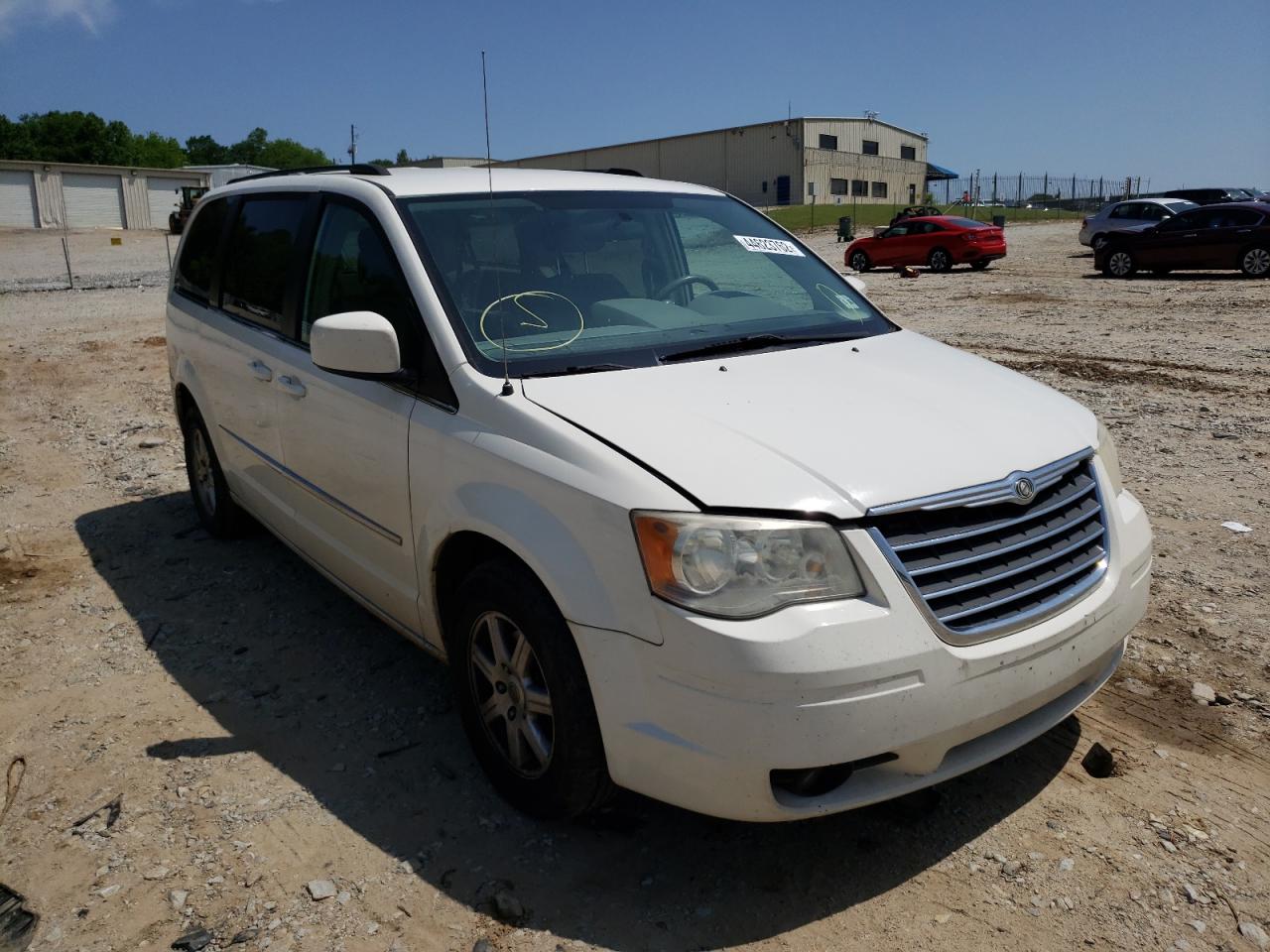 Photo 1 from auction – 2010 CHRYSLER TOWN & COU with VIN 2A4RR5D12AR309015