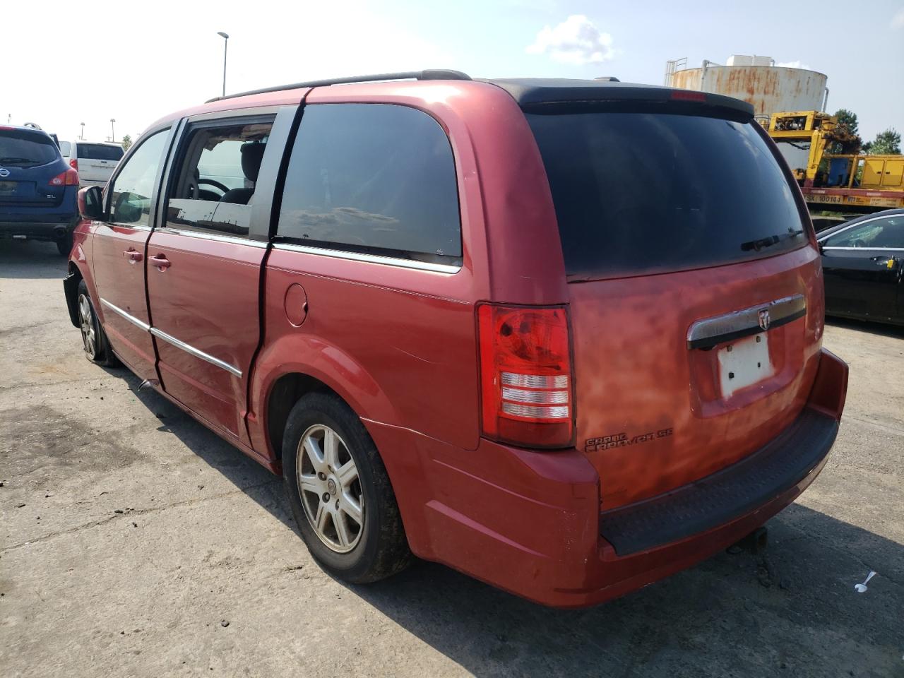Photo 3 from auction – 2010 CHRYSLER TOWN & COU with VIN 2A4RR5D17AR232318