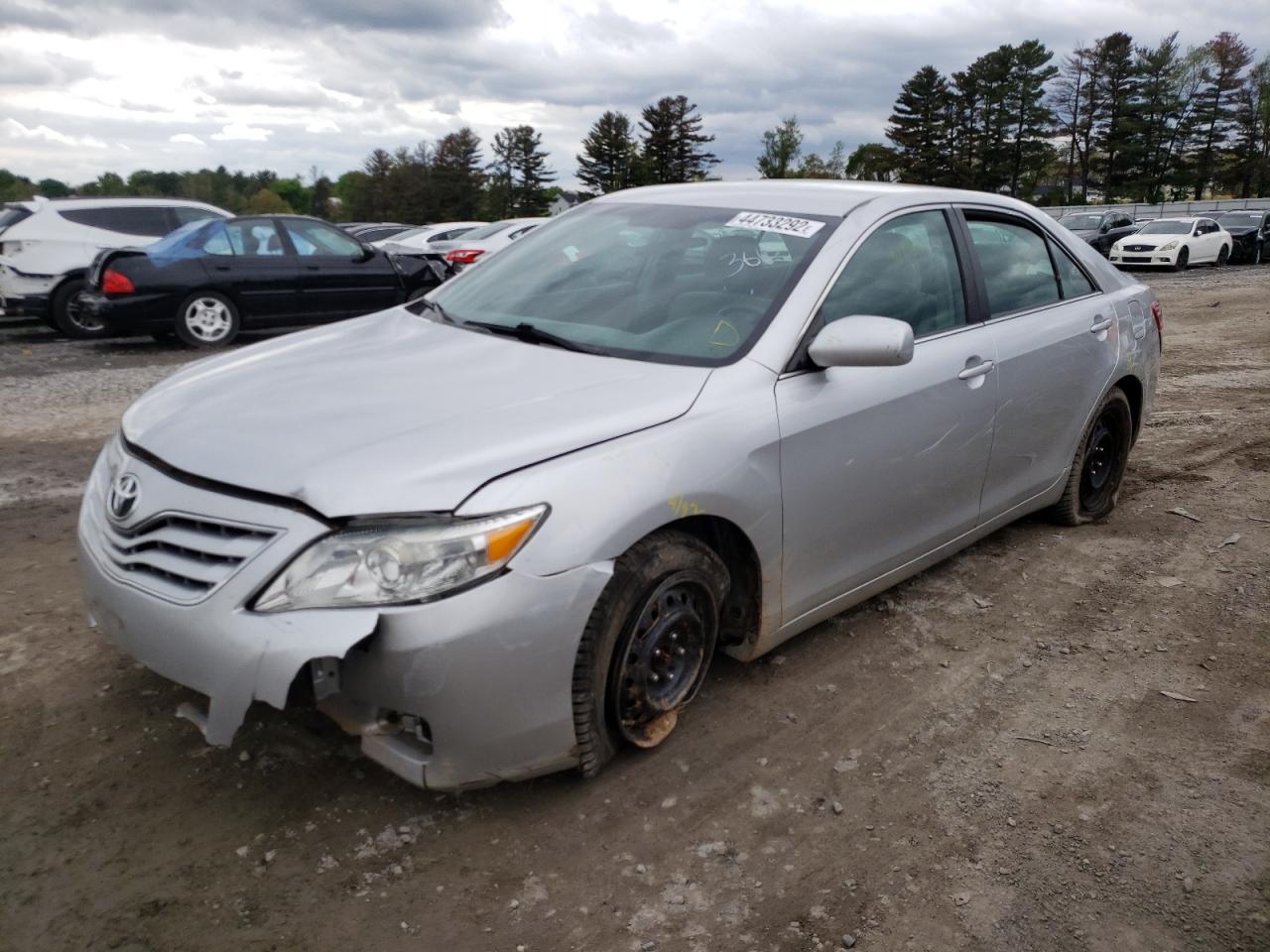 Photo 2 from auction – 2010 TOYOTA CAMRY BASE with VIN 4T1BF3EK8AU106110
