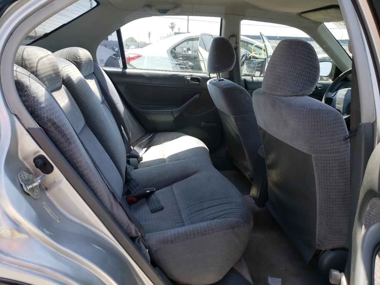Photo 6 from auction – 2000 HONDA CIVIC with VIN 2HGEJ6617YH546924