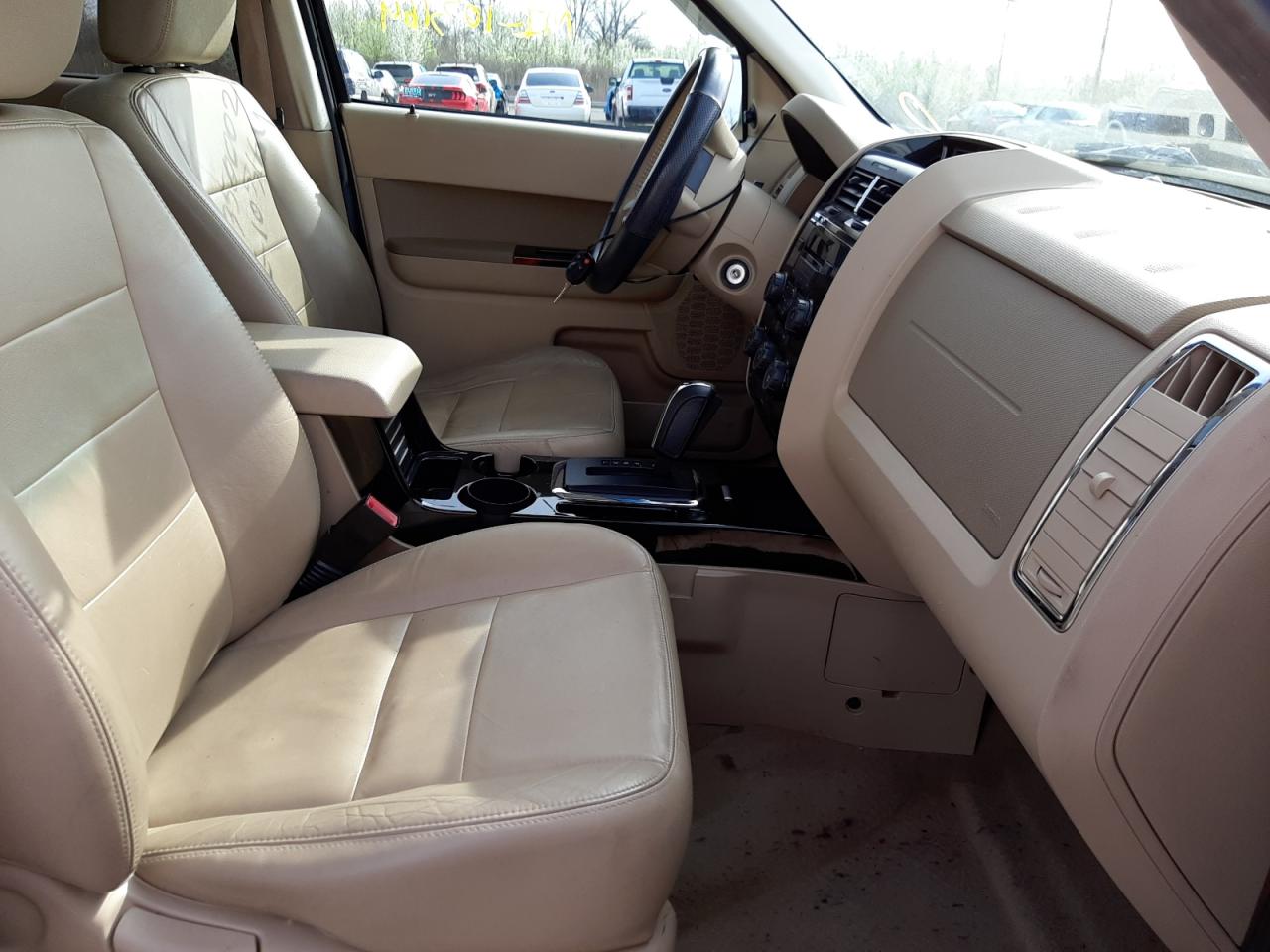 Photo 5 from auction – 2012 FORD ESCAPE LIM with VIN 1FMCU0EG9CKC41017