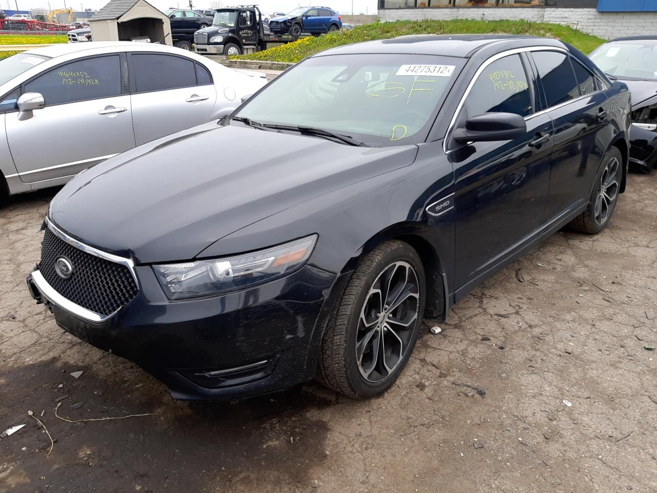 Photo 2 from auction – 2015 FORD TAURUS SHO with VIN 1FAHP2KT4FG189792