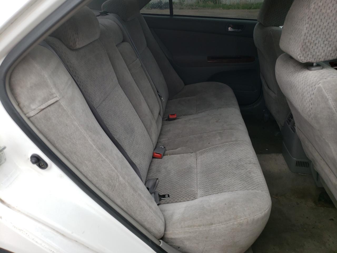 Photo 6 from auction – 2003 TOYOTA CAMRY LE with VIN 4T1BE32K03U259820