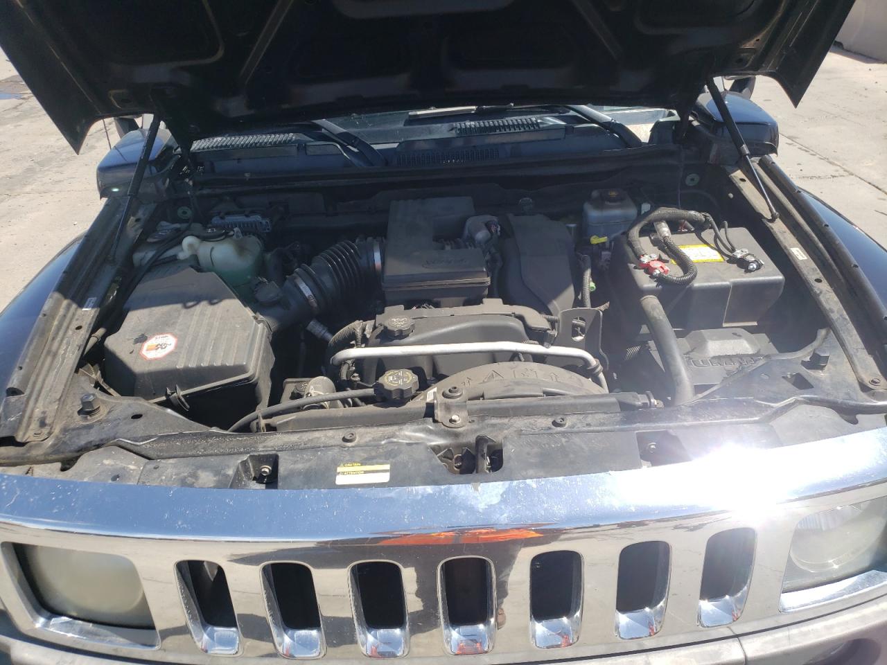 Photo 7 from auction – 2006 HUMMER H3 with VIN 5GTDN136868165709