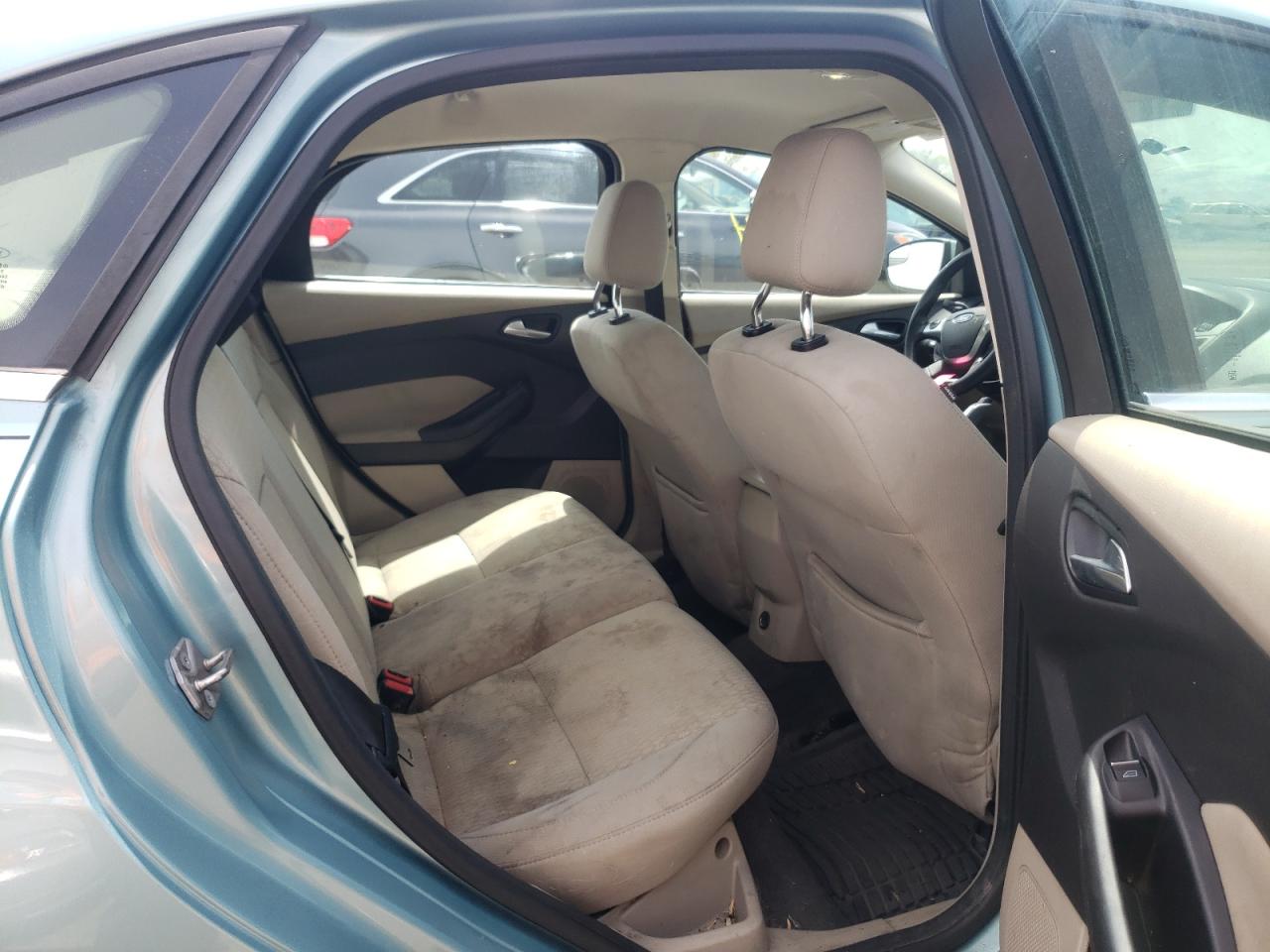 Photo 6 from auction – 2012 FORD FOCUS SEL with VIN 1FAHP3H20CL162578