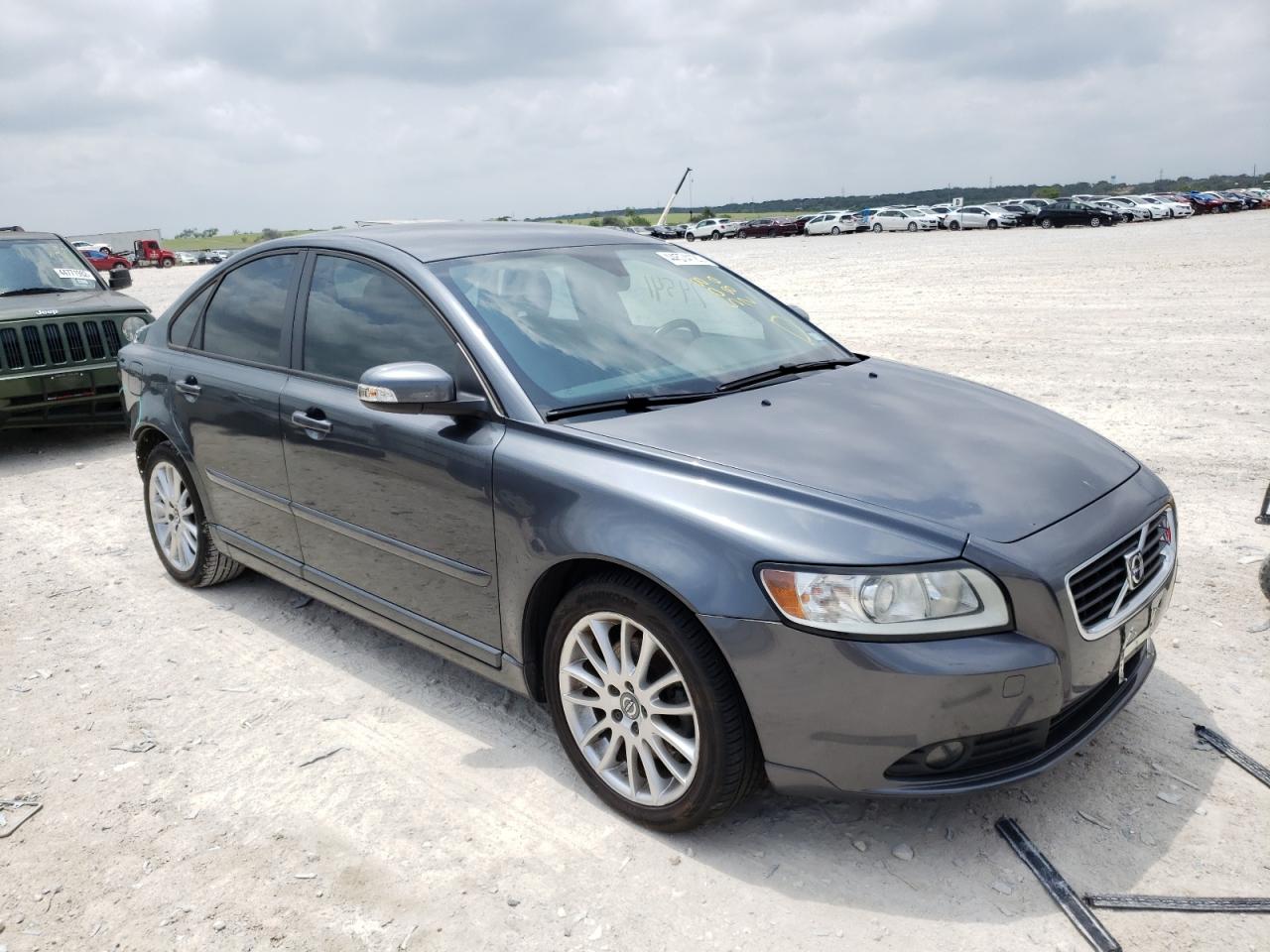 VOLVO S40 2.4I 2010 with VIN YV1382MSXA2508280 - Photo from auction