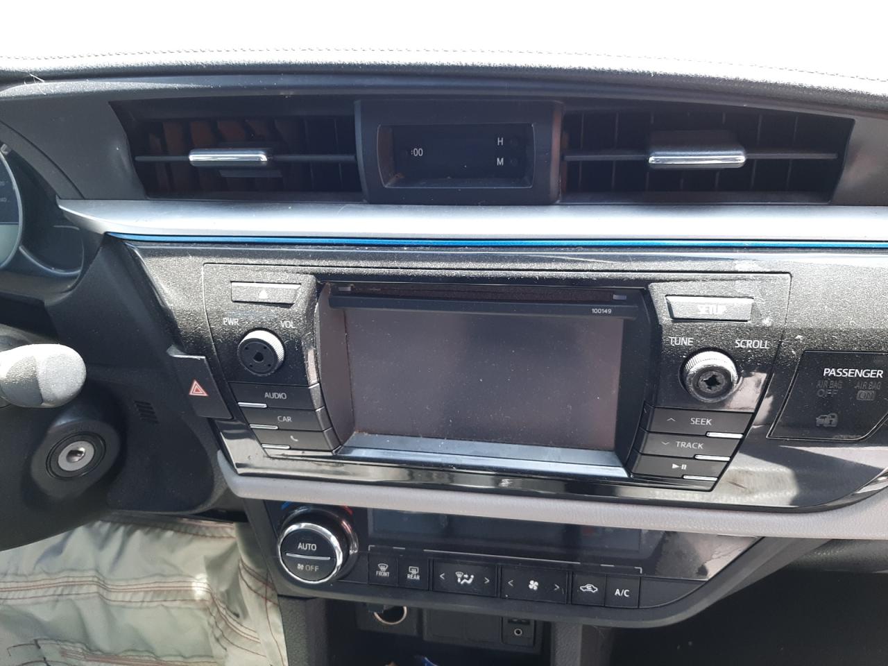 Photo 9 from auction – 2014 TOYOTA COROLLA L with VIN 5YFBURHE5EP076120