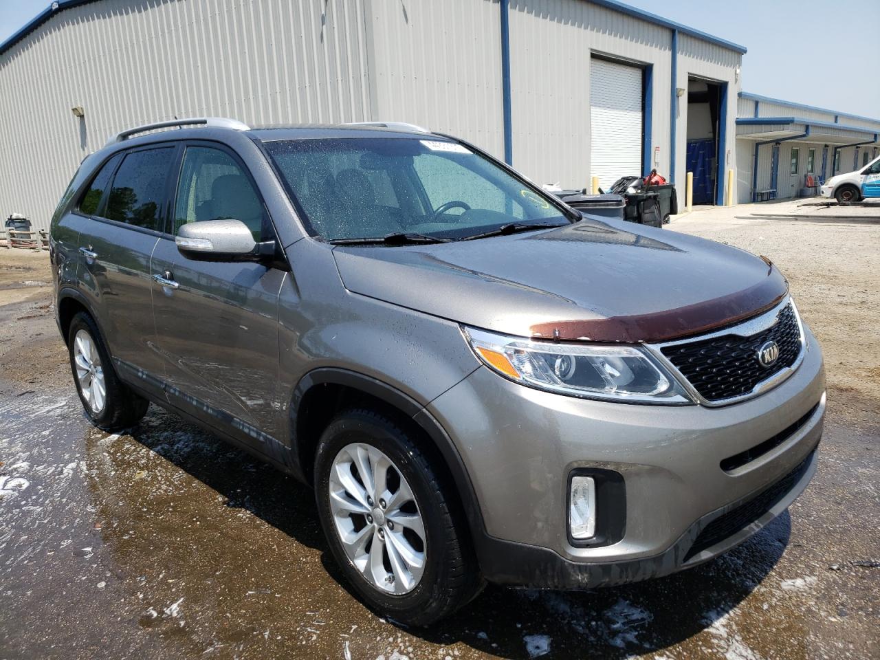 KIA SORENTO EX 2014 with VIN 5XYKU4A78EG526412 - Photo from auction
