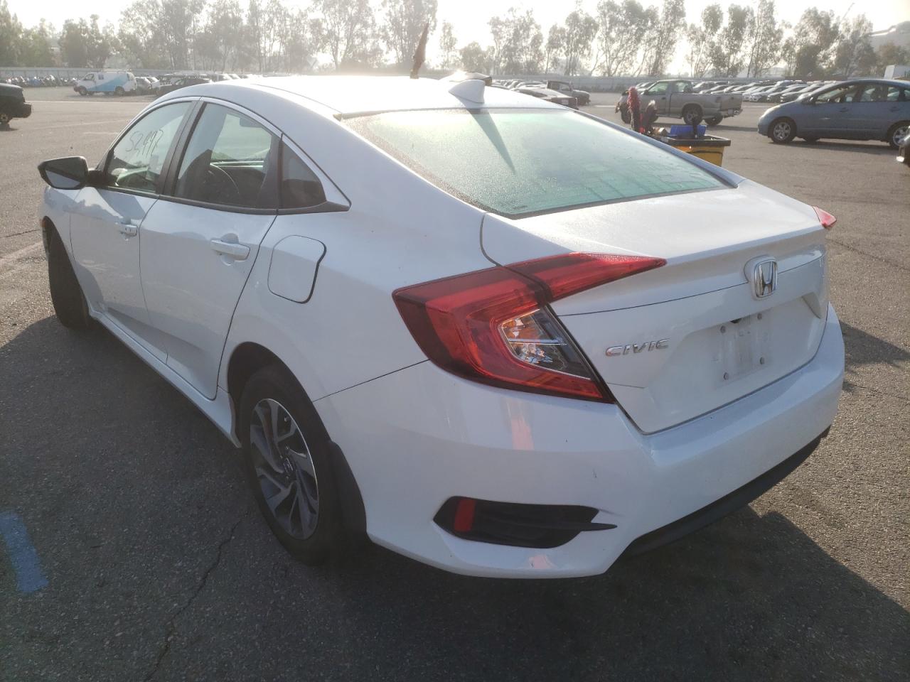 Photo 3 from auction – 2017 HONDA CIVIC EX with VIN 19XFC2F78HE202847