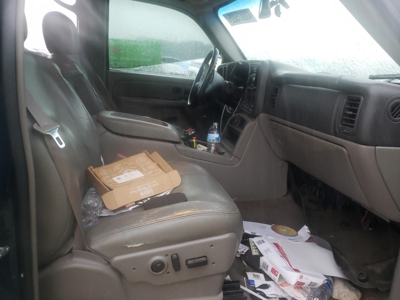 Photo 5 from auction – 2005 CHEVROLET AVALANCHE with VIN 3GNEC12ZX5G195307