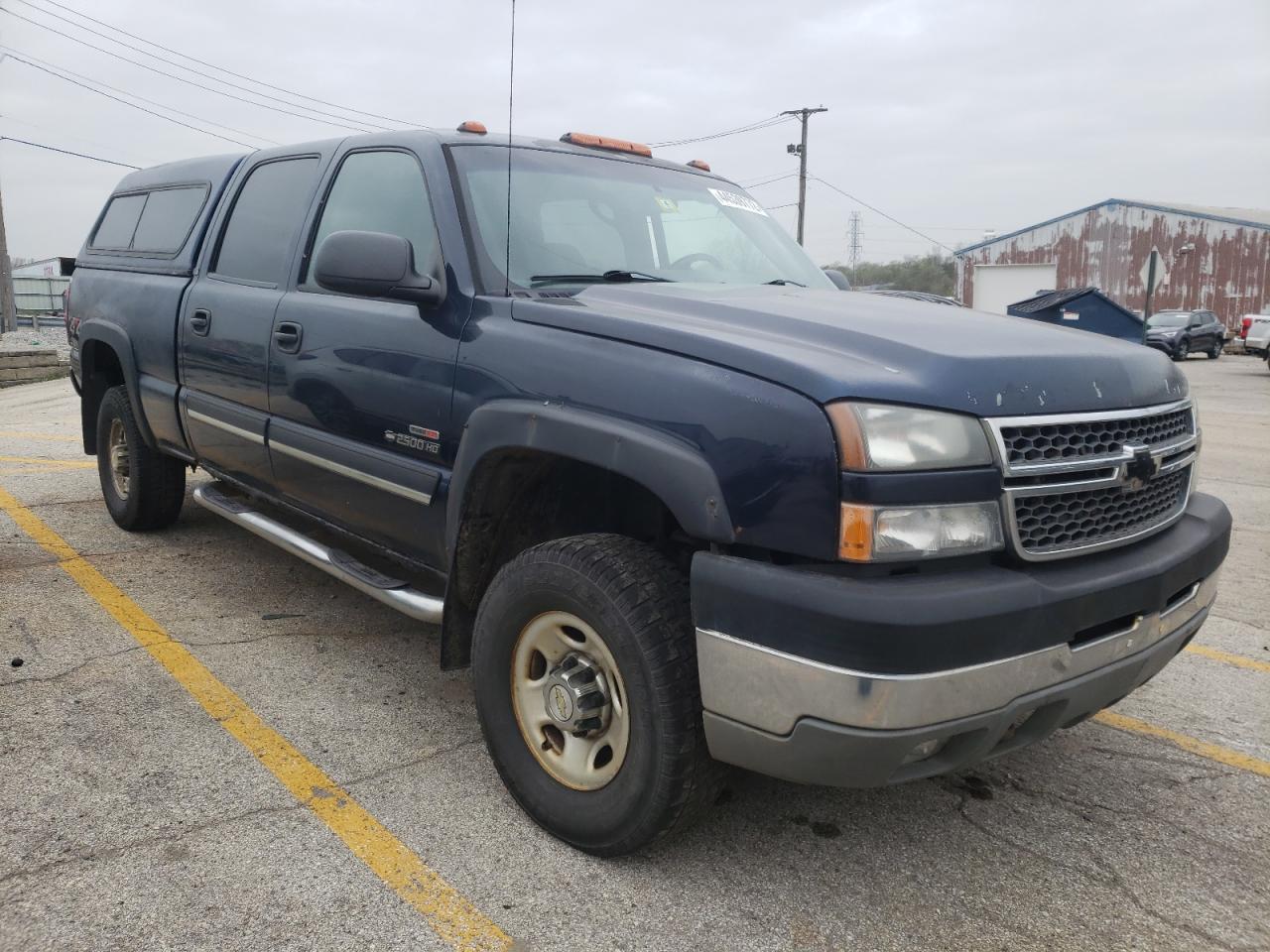 CHEVROLET SILVERADO 2005 with VIN 1GCHK23265F848040 - Photo from auction