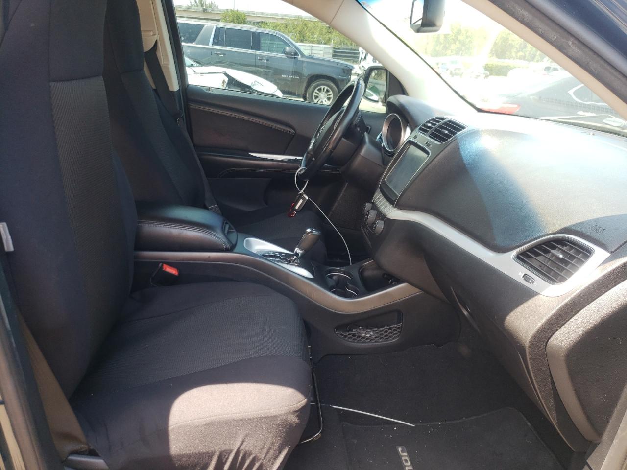 Photo 5 from auction – 2013 DODGE JOURNEY CR with VIN 3C4PDCDG1DT666417