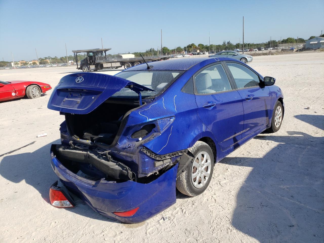 Photo 4 from auction – 2014 HYUNDAI ACCENT GLS with VIN KMHCT4AE8EU719384
