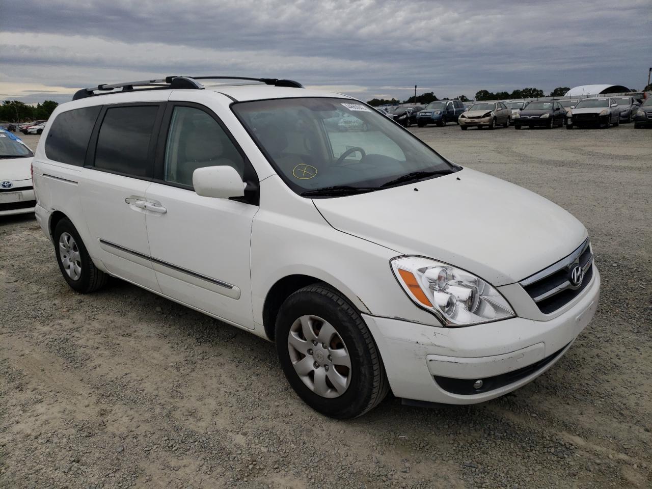 HYUNDAI ENTOURAGE 2007 مع رقم تعريف المركبة KNDMC233776016729 - صورة من المزاد