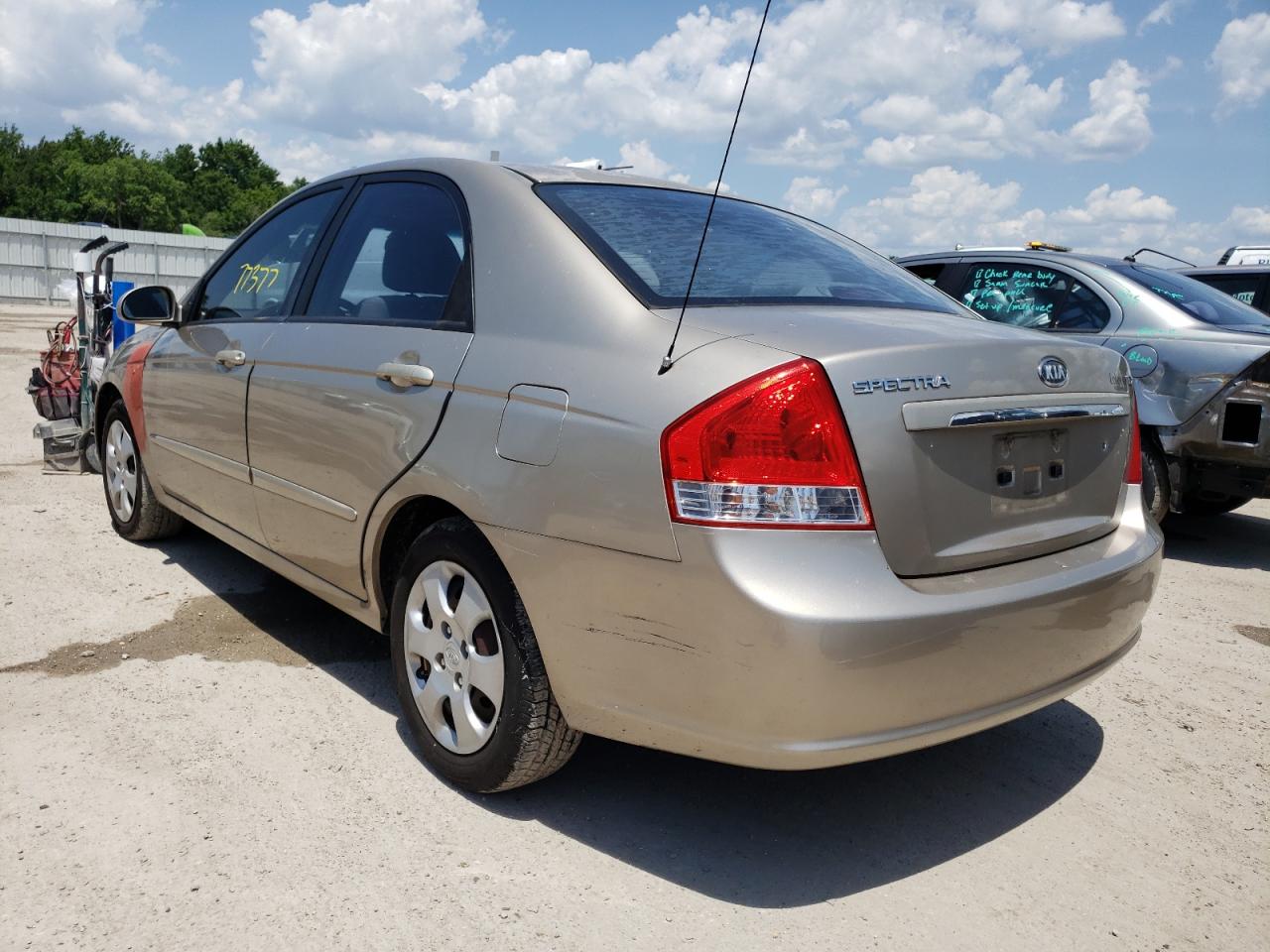Photo 3 from auction – 2008 KIA SPECTRA with VIN KNAFE121085507869