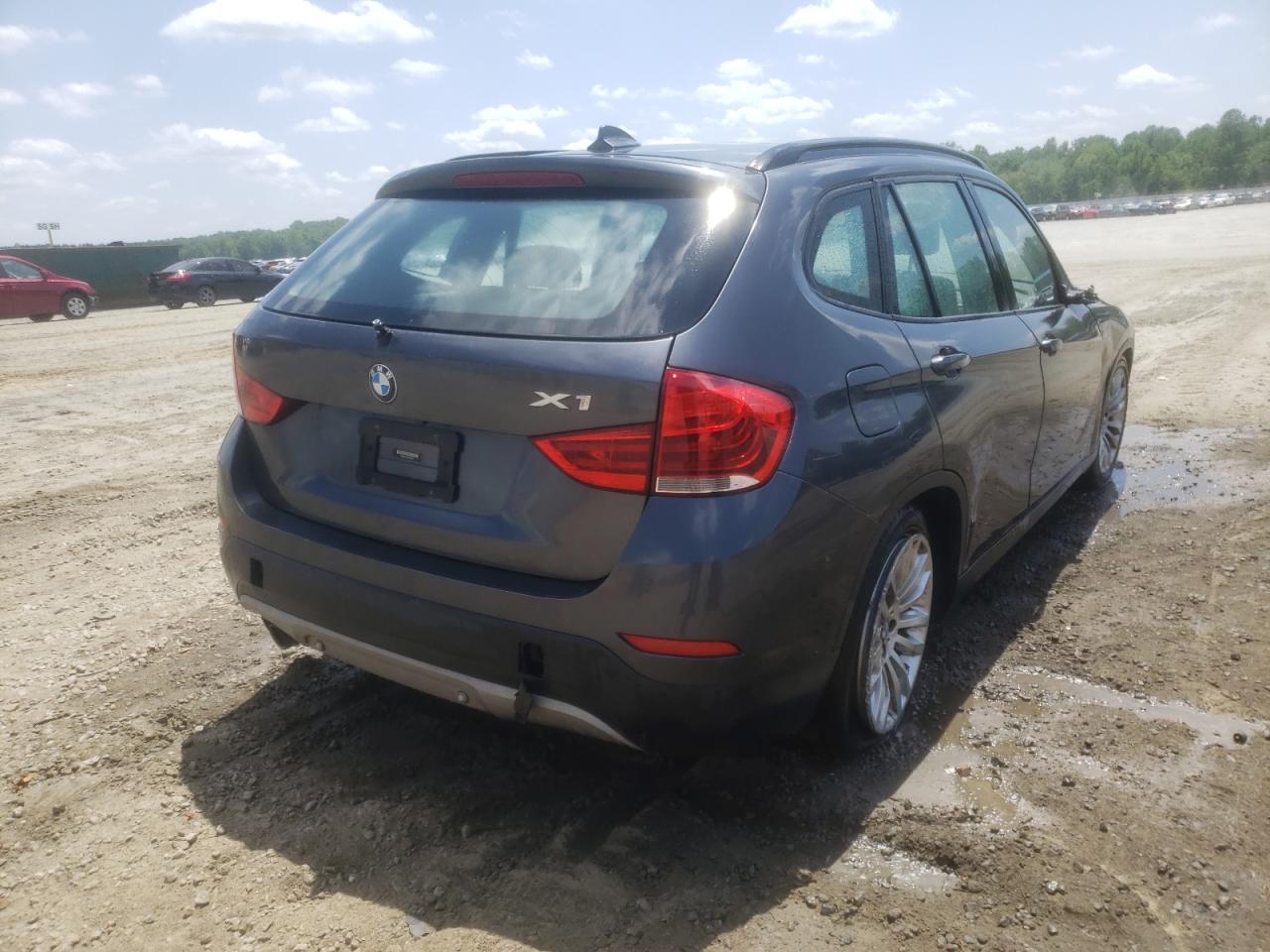 Photo 4 from auction – 2015 BMW X1 SDRIVE2 with VIN WBAVM1C53FV498677