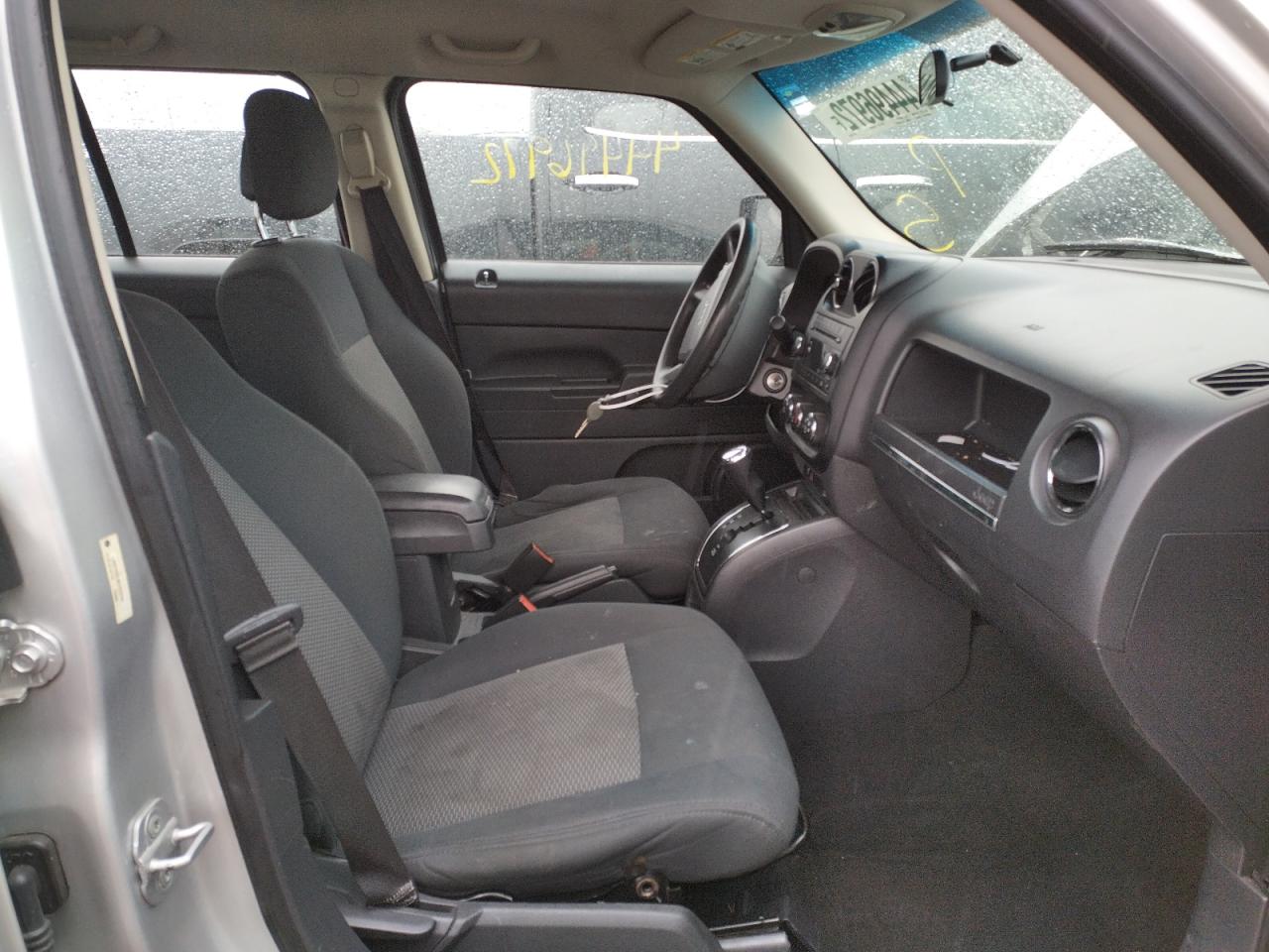 Photo 5 from auction – 2010 JEEP PATRIOT SP with VIN 1J4NT2GA3AD653286