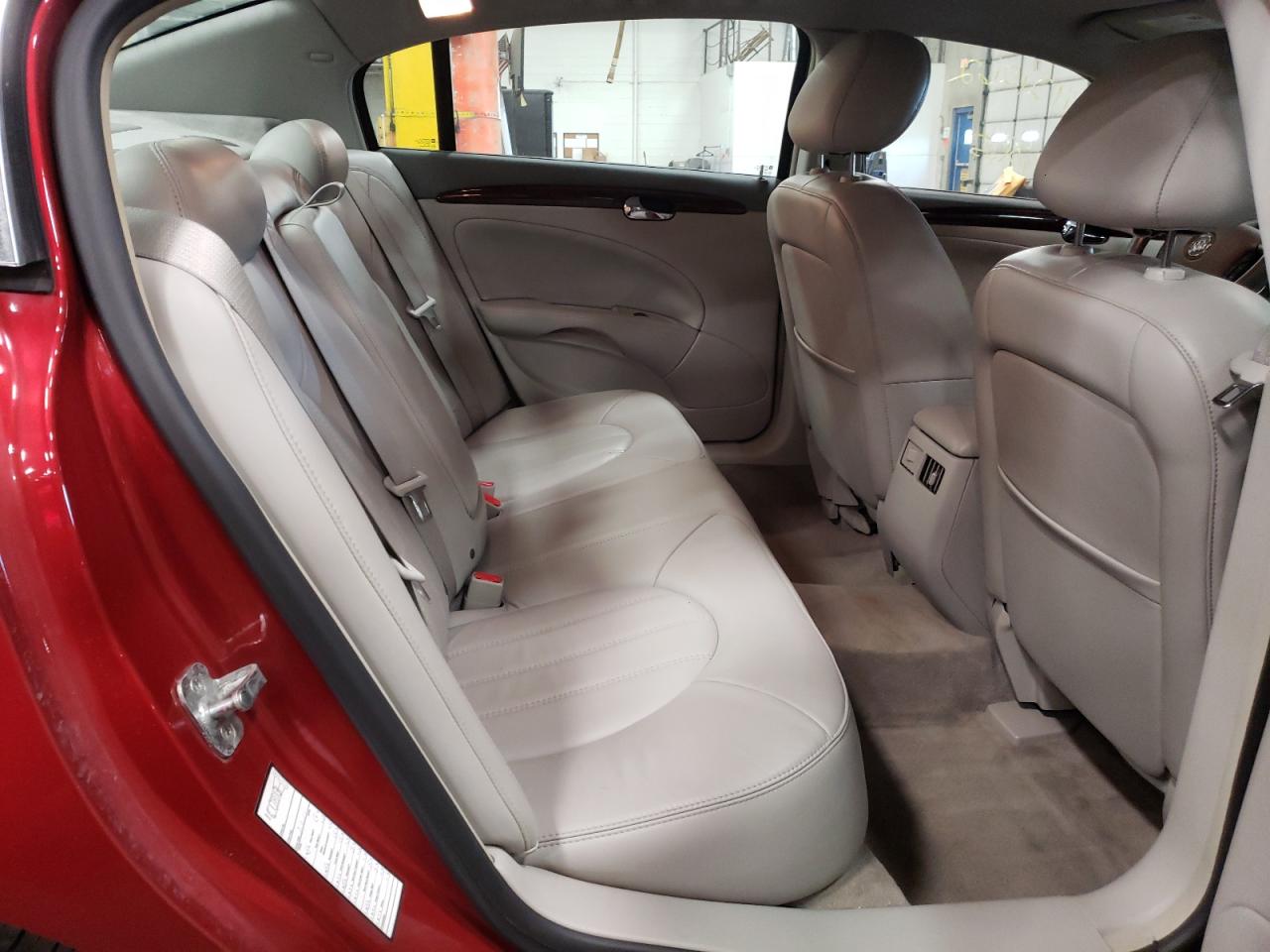 Photo 6 from auction – 2011 BUICK LUCERNE CX with VIN 1G4HC5EM7BU109727
