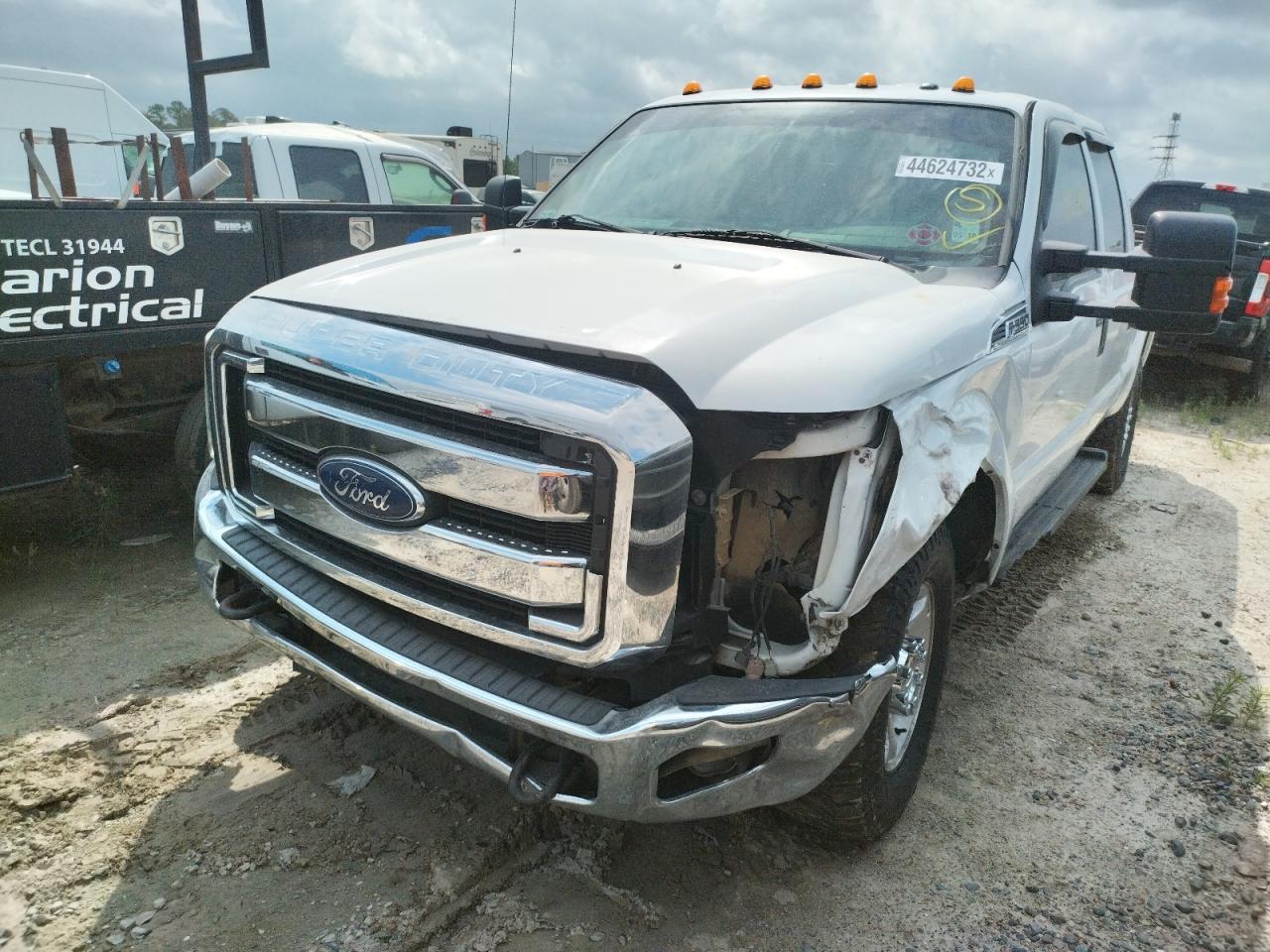 Photo 2 from auction – 2015 FORD F350 SUPER with VIN 1FT8W3B68FEC95249