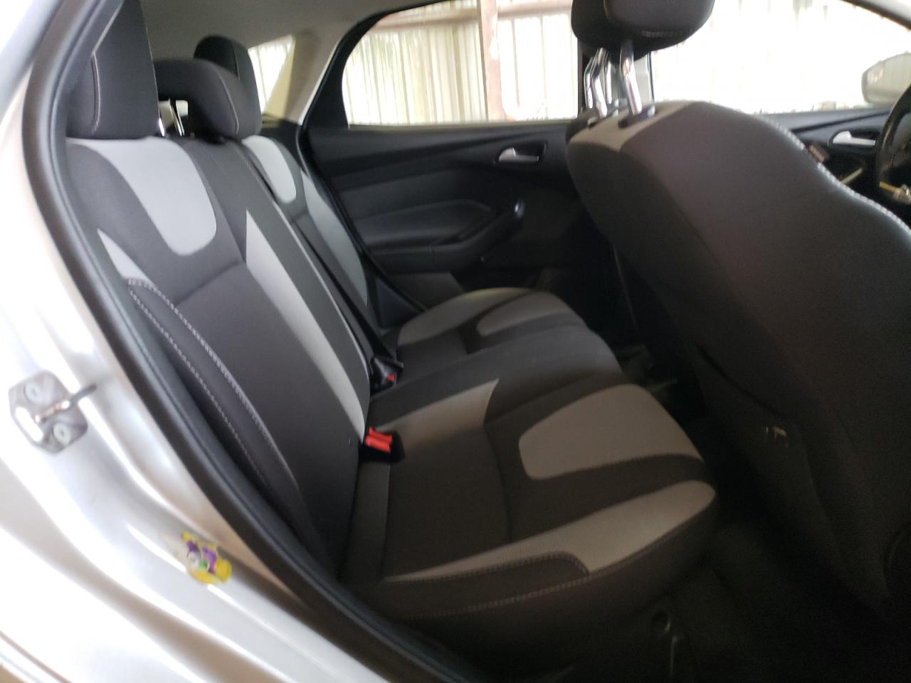 Photo 6 from auction – 2012 FORD FOCUS SE with VIN 1FAHP3K26CL318406