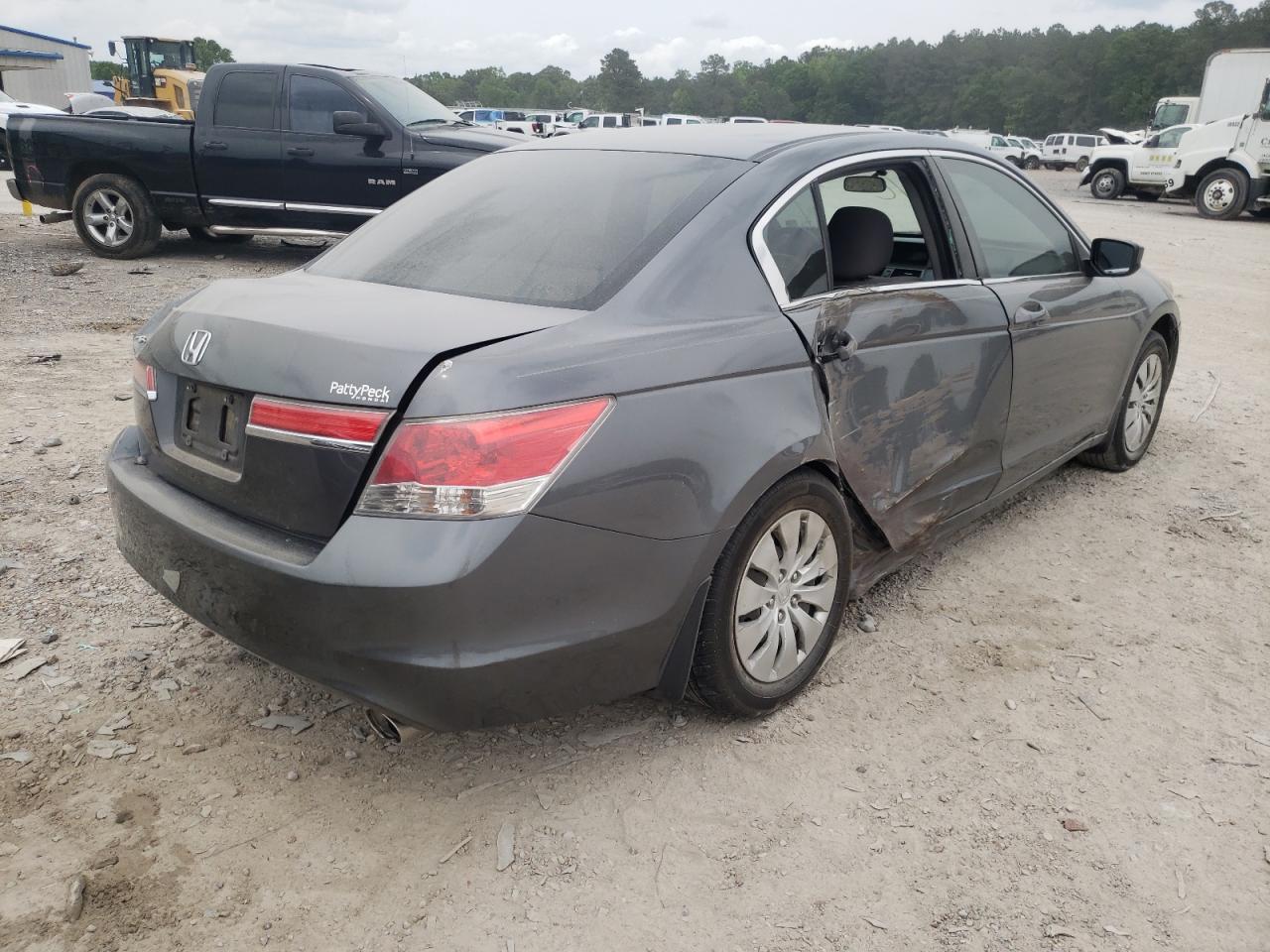 Photo 4 from auction – 2011 HONDA ACCORD LX with VIN 1HGCP2F33BA110335