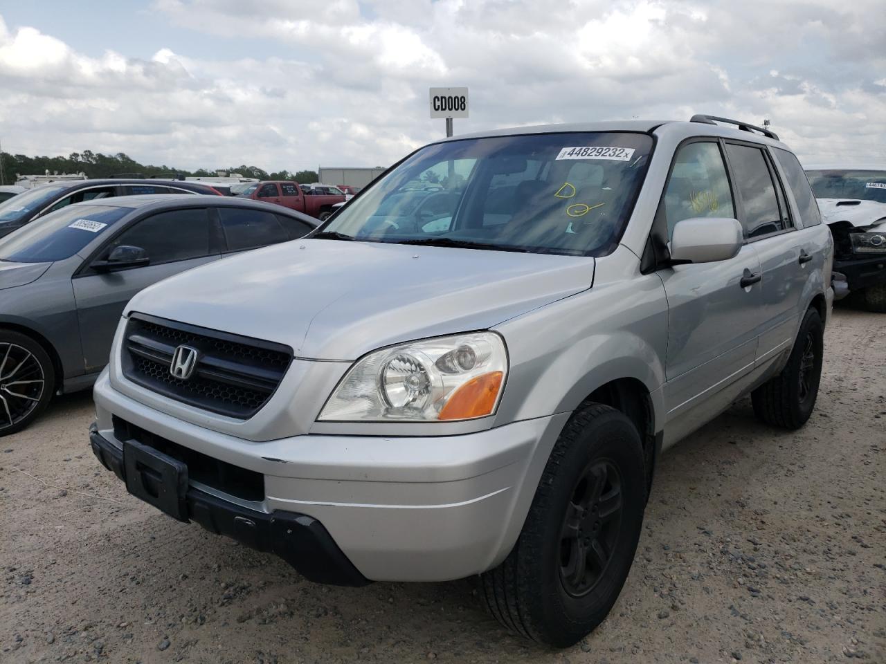 Photo 2 from auction – 2004 HONDA PILOT EX with VIN 2HKYF18434H608666