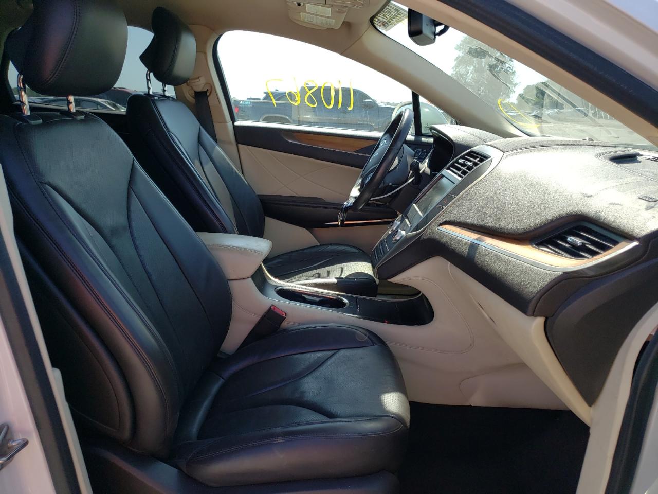 Photo 5 from auction – 2015 LINCOLN MKC with VIN 5LMCJ1A91FUJ36449