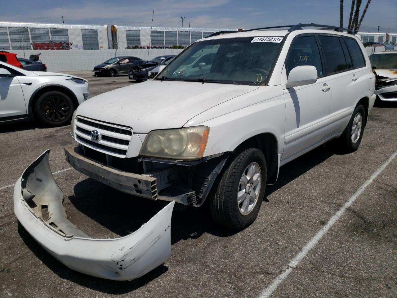 Photo 2 from auction – 2002 TOYOTA HIGHLANDER with VIN JTEGF21A120033393