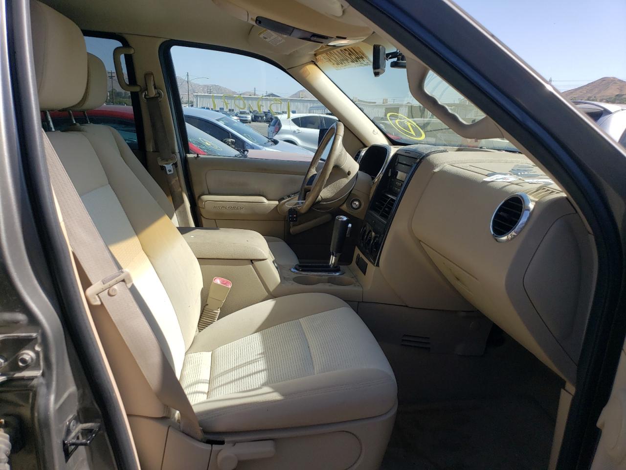 صورة رقم 5 من المزاد - 2006 FORD EXPLORER X مع VIN 1FMEU63E96ZA01135