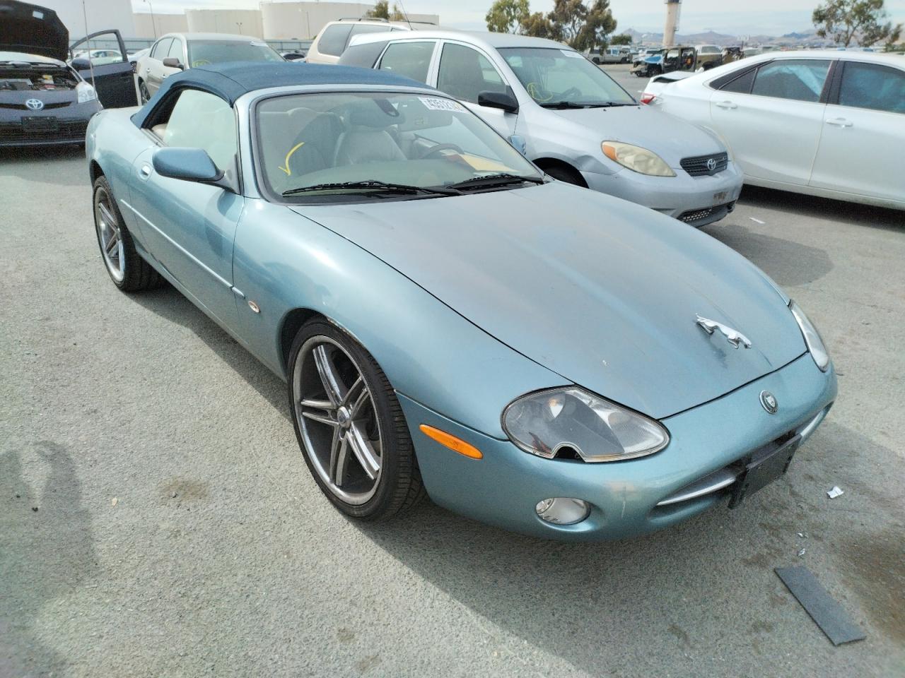JAGUAR XK8 2003 with VIN SAJDA42C932A34061 - Photo from auction