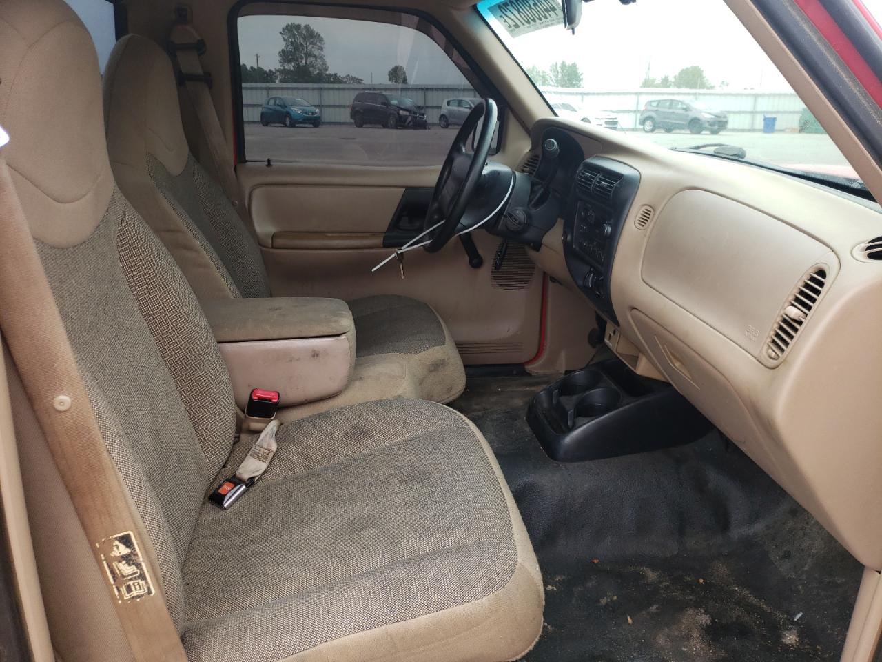 Photo 5 from auction – 2000 FORD RANGER with VIN 1FTYR10C3YPA75271
