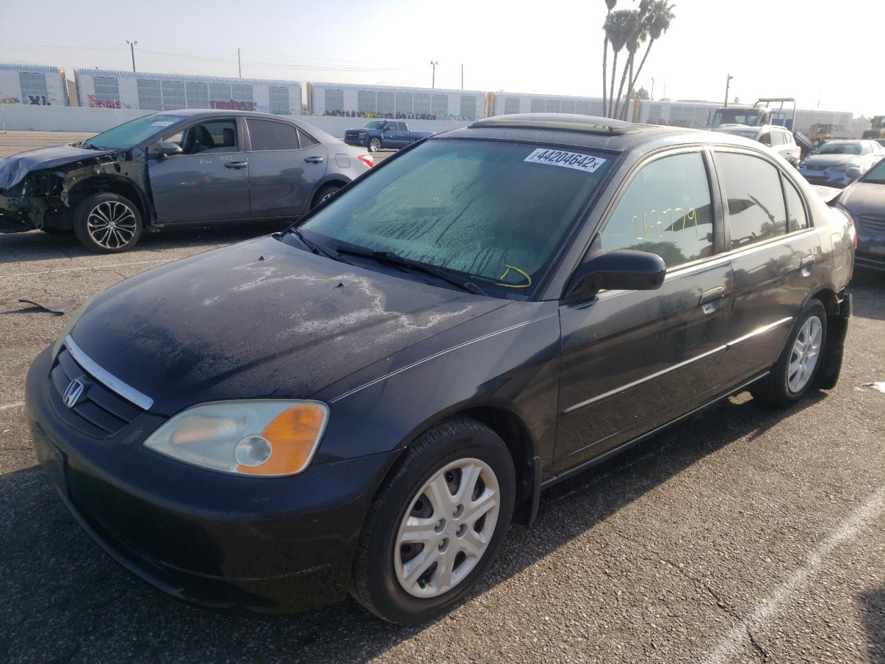 Photo 2 from auction – 2003 HONDA CIVIC EX with VIN 2HGES257X3H563933