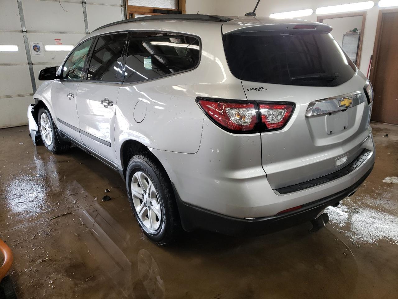Photo 3 from auction – 2014 CHEVROLET TRAVERSE L with VIN 1GNKRFKD3EJ332685