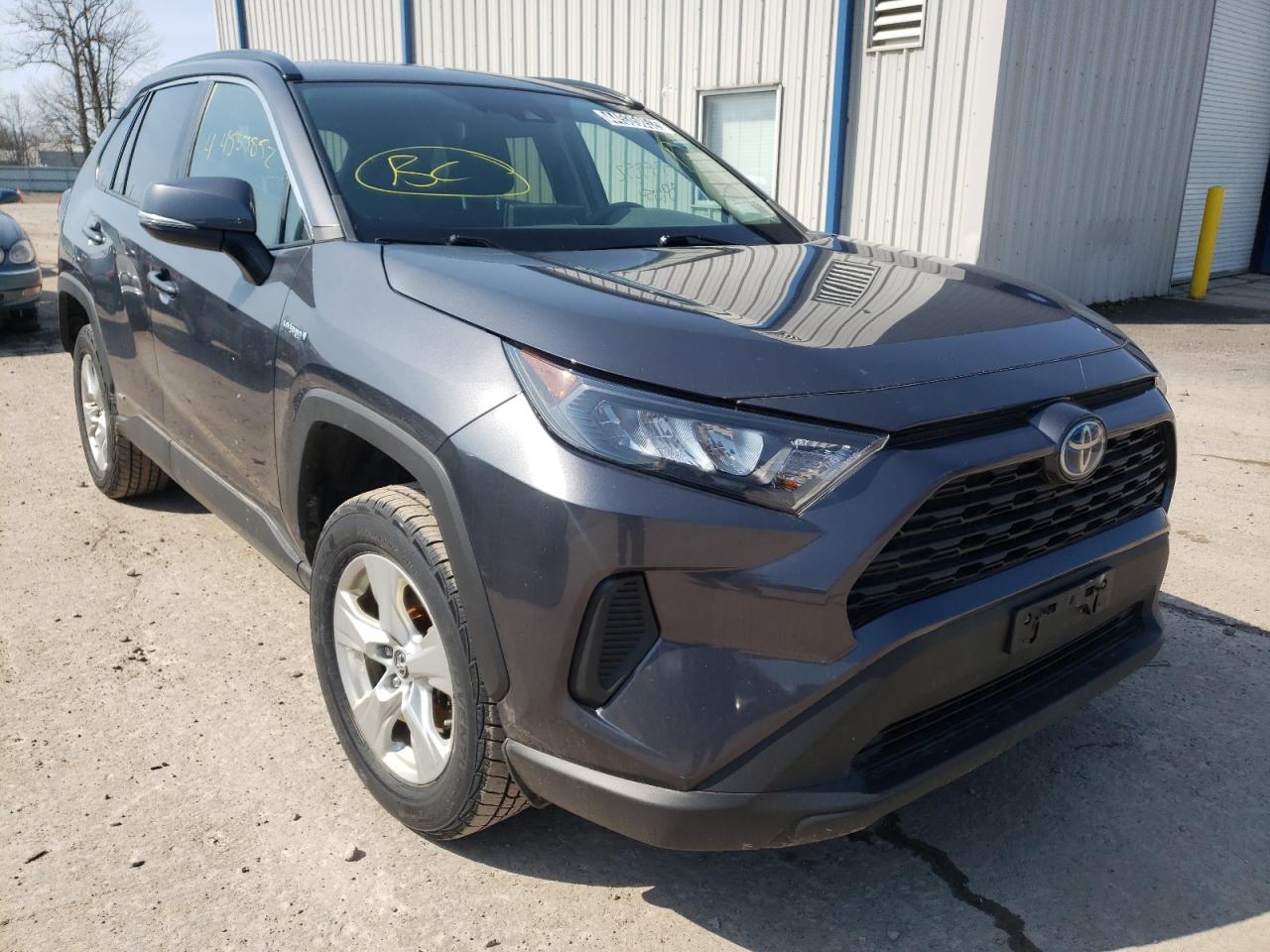TOYOTA RAV4 LE 2019 with VIN 2T3MWRFV7KW033390 - Photo from auction