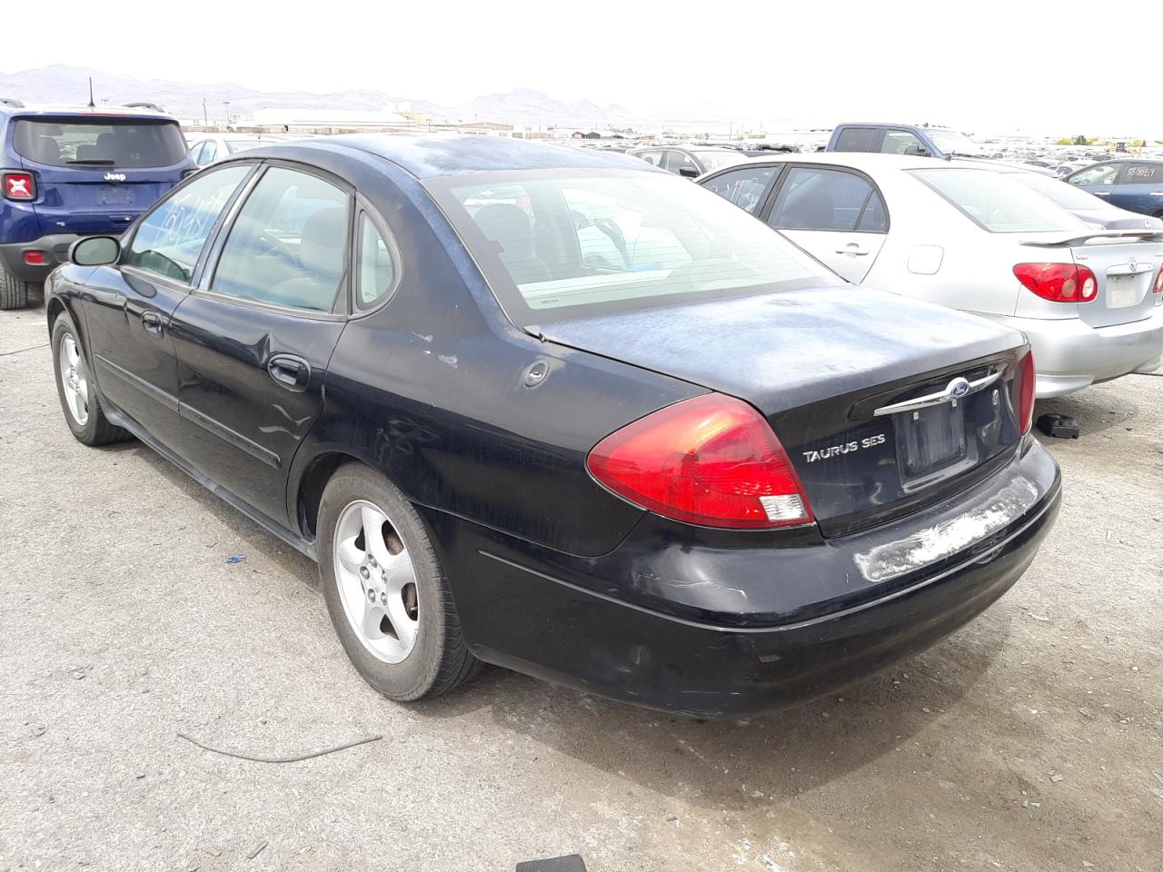 Photo 3 from auction – 2001 FORD TAURUS SES with VIN 1FAFP55U81G178381