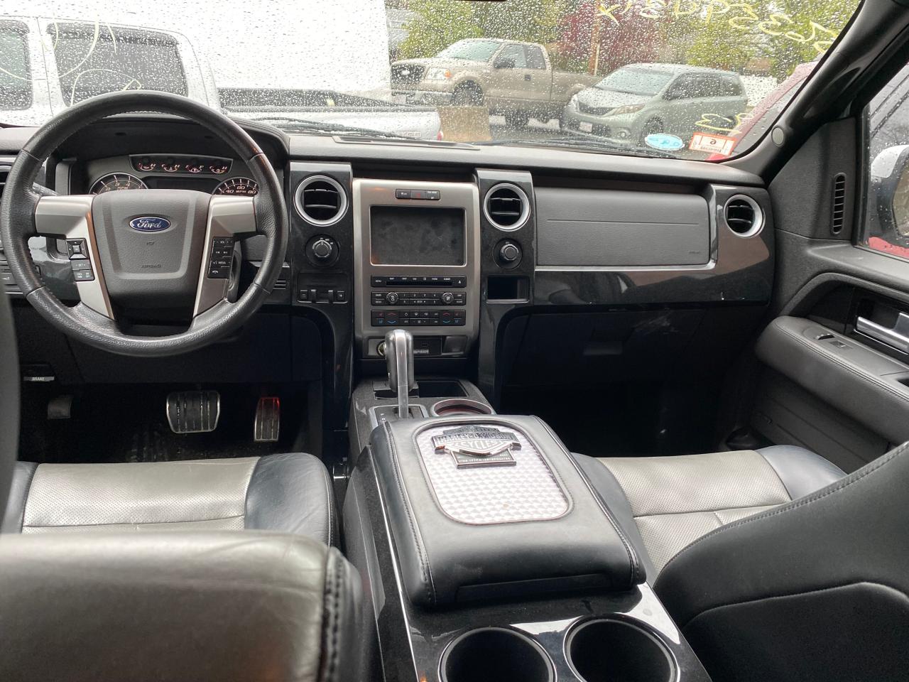 Photo 6 from auction – 2011 FORD F150 SUPER with VIN 1FTFW1E67BFC24765