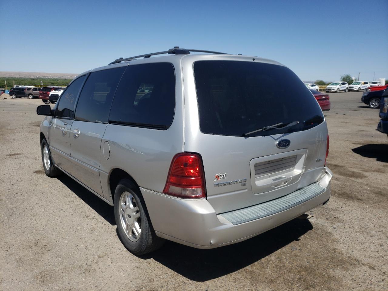 Photo 3 from auction – 2005 FORD FREESTAR S with VIN 2FMZA52285BA18098
