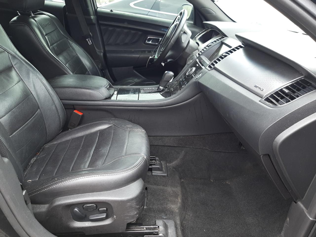 Photo 5 from auction – 2015 FORD TAURUS SHO with VIN 1FAHP2KT4FG189792