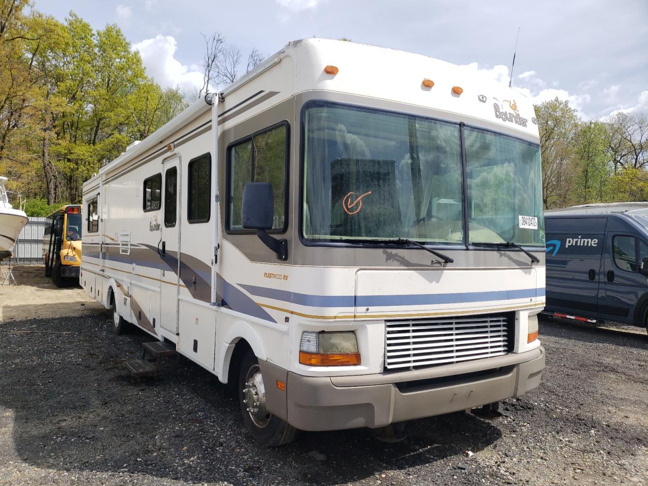 FORD F550 2000 with VIN 1FCNF53S2Y0A07364 - Photo from auction