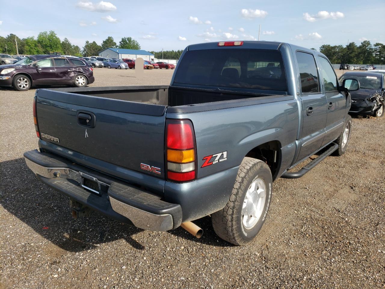 Photo 4 from auction – 2006 GMC UK with VIN 2GTEK13T561234496