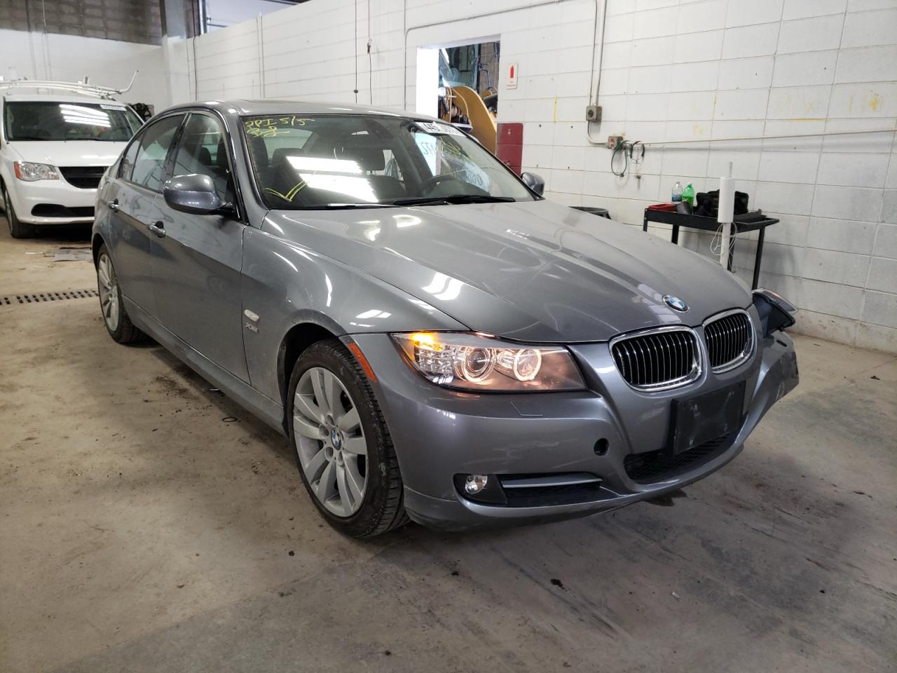 BMW 335 XI 2011 with VIN WBAPL5C58BA918910 - Photo from auction