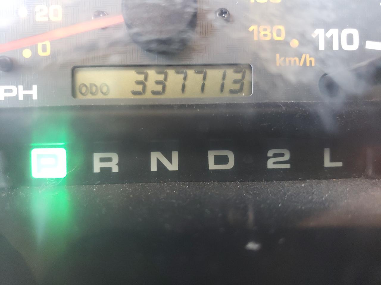 Photo 8 from auction – 2002 TOYOTA 4RUNNER SR with VIN JT3GN86R420229020