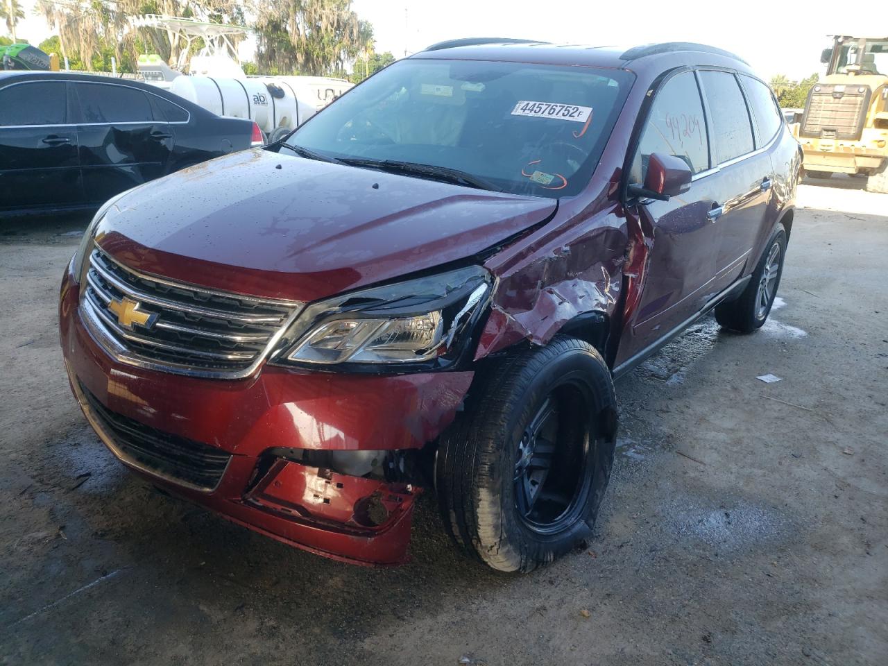 Photo 2 from auction – 2016 CHEVROLET TRAVERSE L with VIN 1GNKRGKD7GJ133471