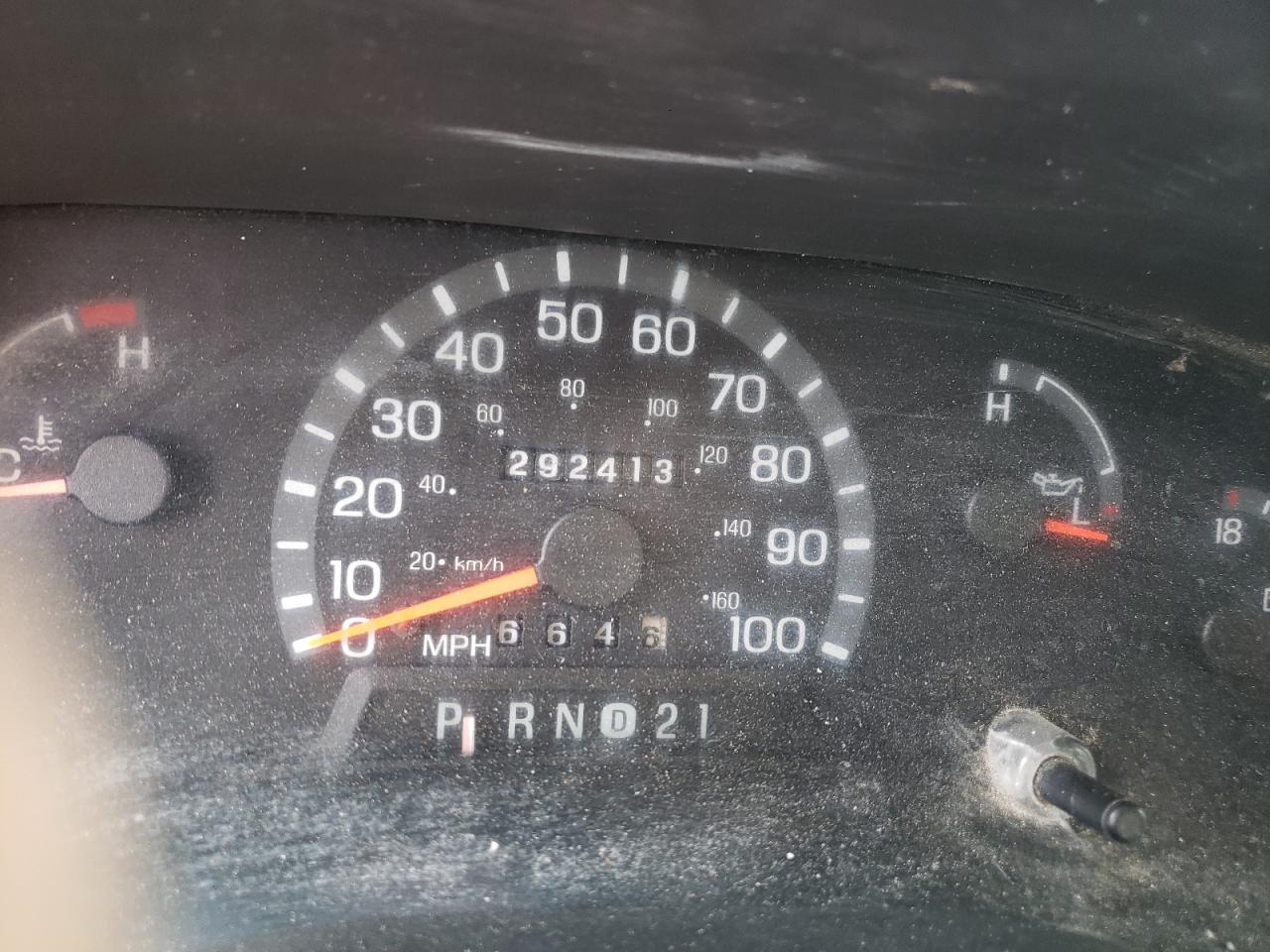 Photo 8 from auction – 2003 FORD ECONOLINE with VIN 1FTNE24L83HB11182