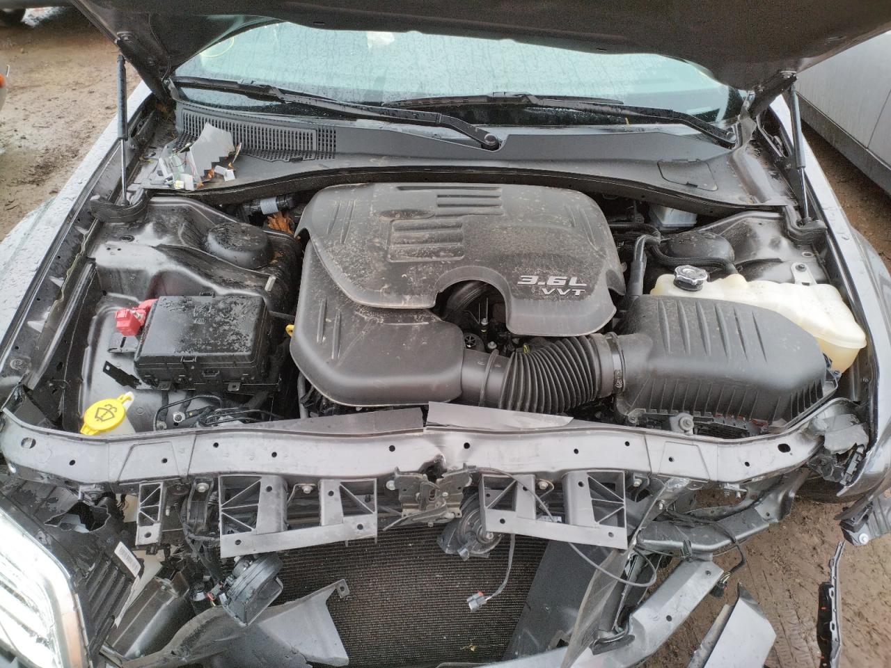 Photo 7 from auction – 2019 CHRYSLER 300 TOURIN with VIN 2C3CCARG1KH556573